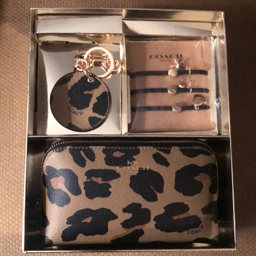 Coach gift set